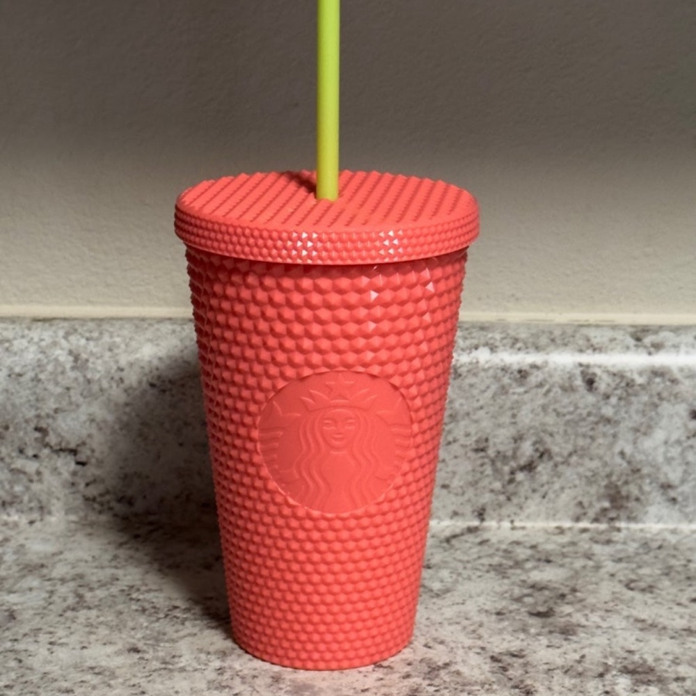 Starbucks dragonfruit tumbler